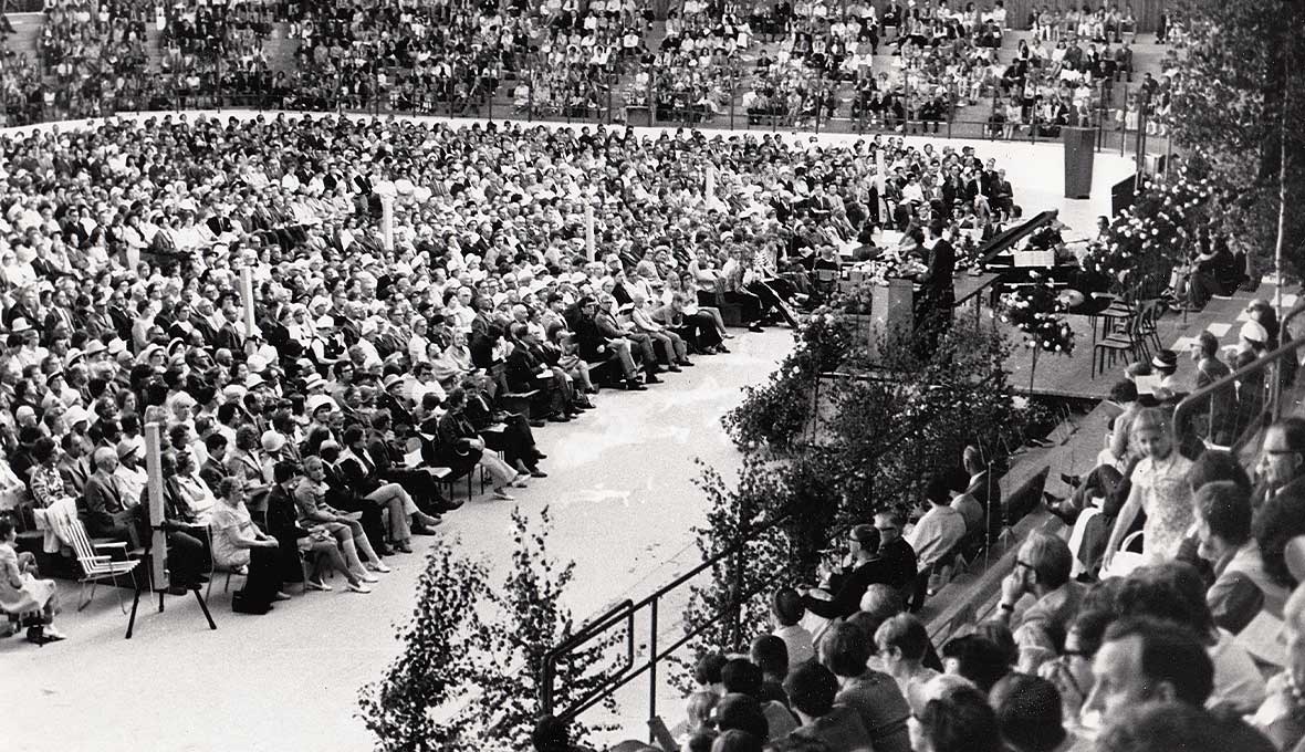 Årskonferensen i Skellefteå 1971 med cirka 6 000 personer.